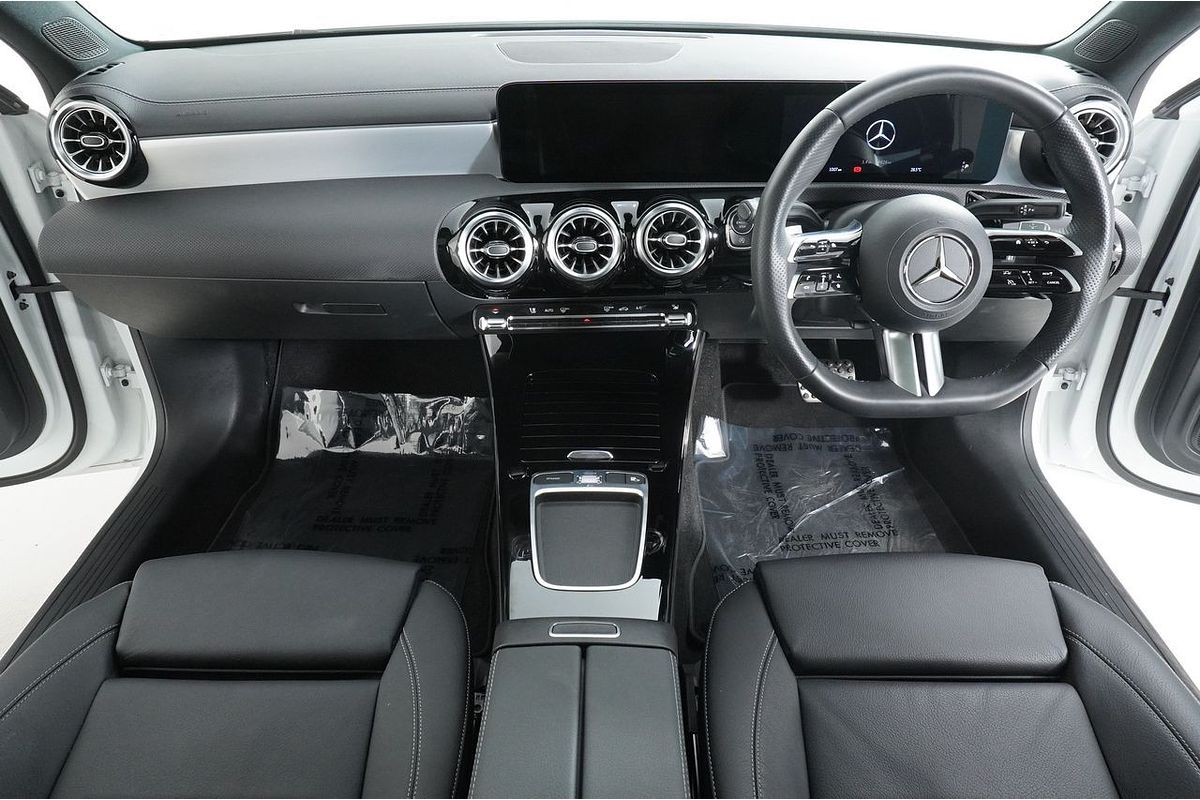 2024 Mercedes-Benz A250 4MATIC V177 MY25