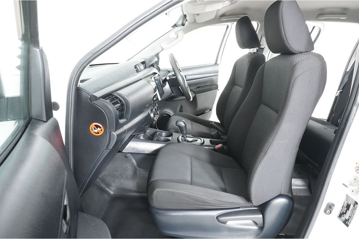 2016 Toyota HILUX Workmate TGN121R REAR WHEEL DRIVE