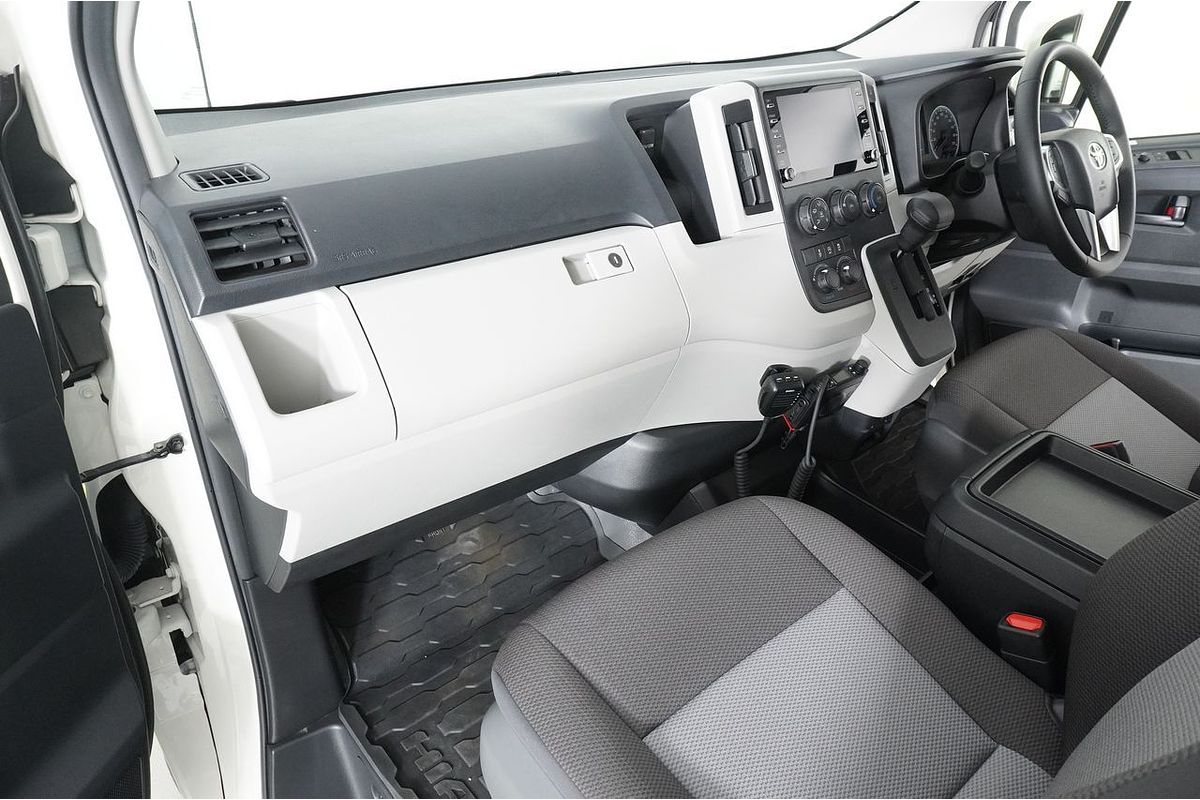 2023 Toyota HIACE SLWB COMMUTER (12 SEATS) GDH322R