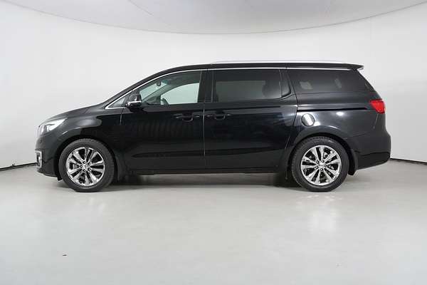 2017 Kia Carnival Platinum YP