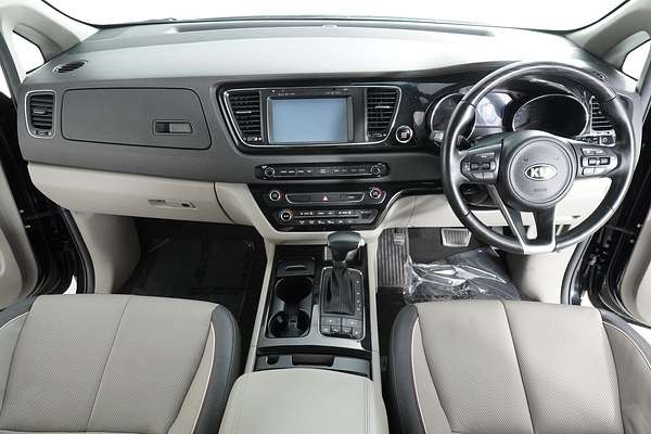 2017 Kia Carnival Platinum YP