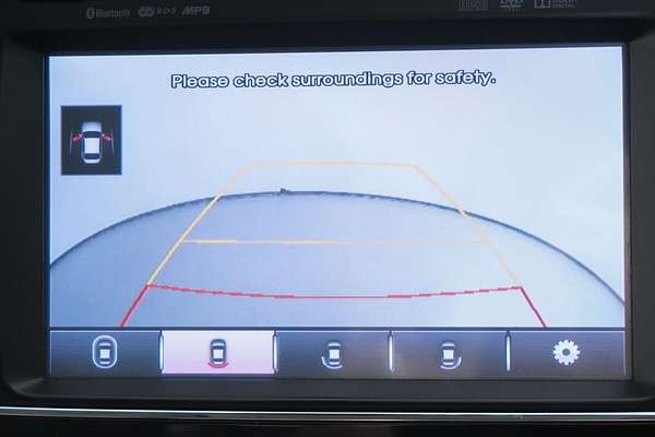 2017 Kia Carnival Platinum YP