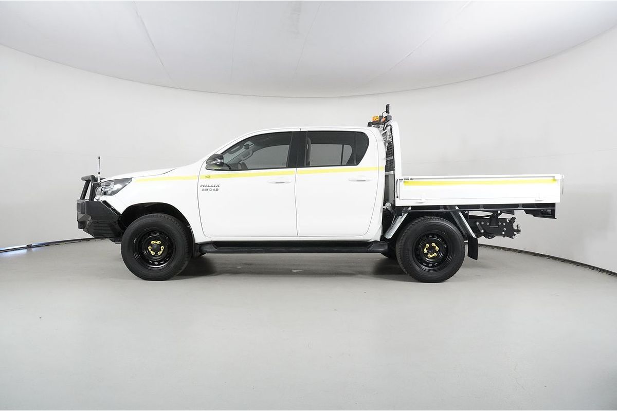 Vehicle photo 4