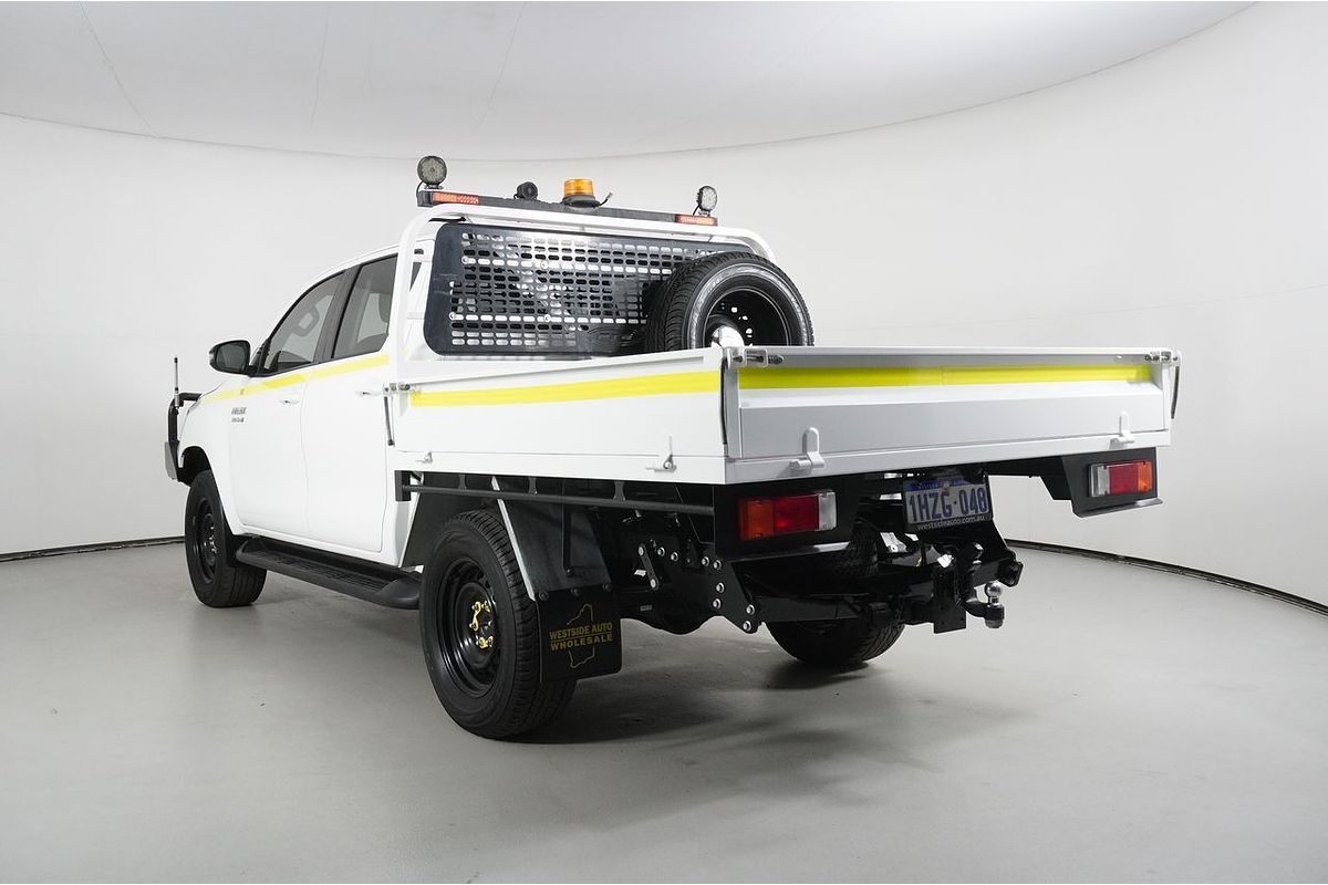 2023 Toyota HILUX SR (4x4) STEEL WHEELS GUN126R 4X4