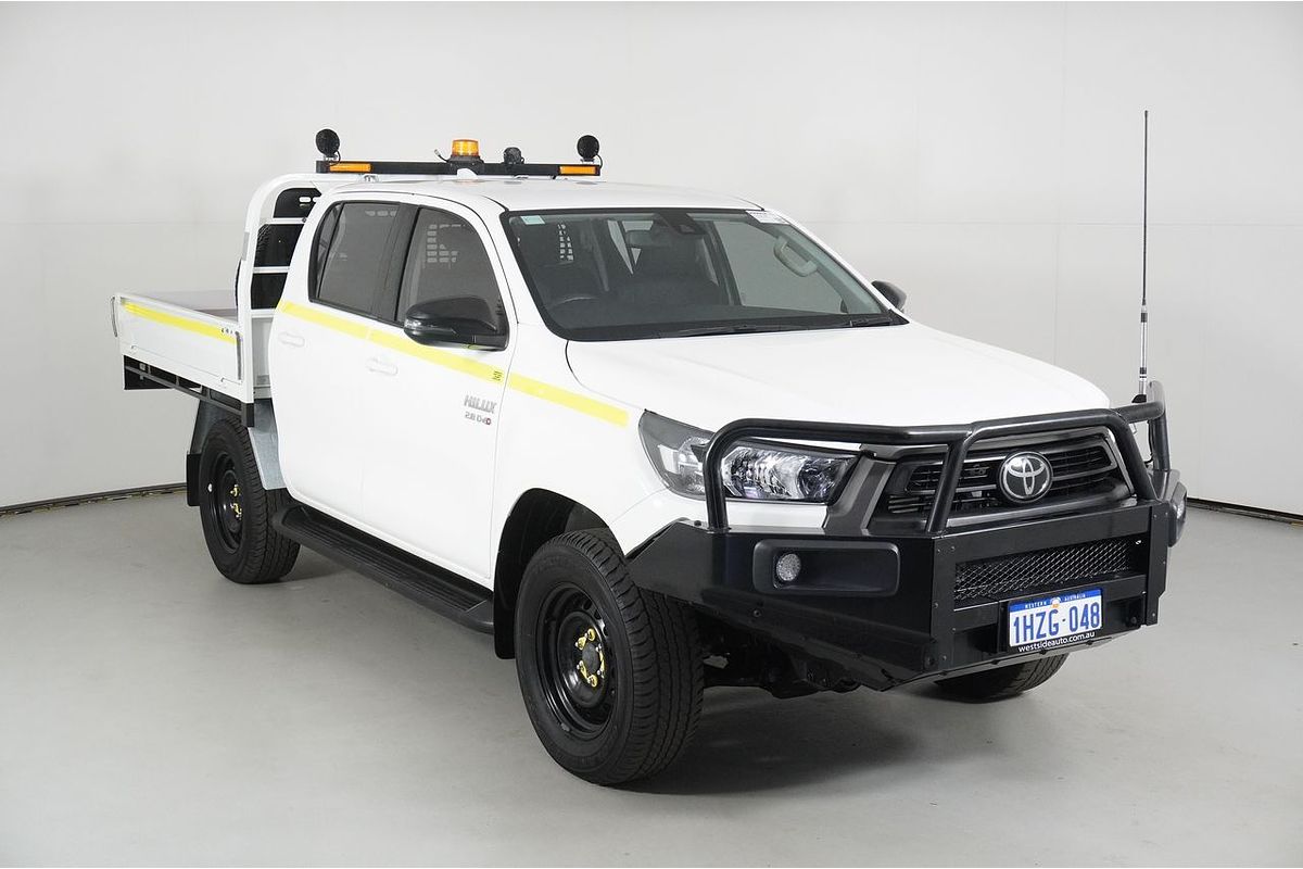 2023 Toyota HILUX SR (4x4) STEEL WHEELS GUN126R 4X4