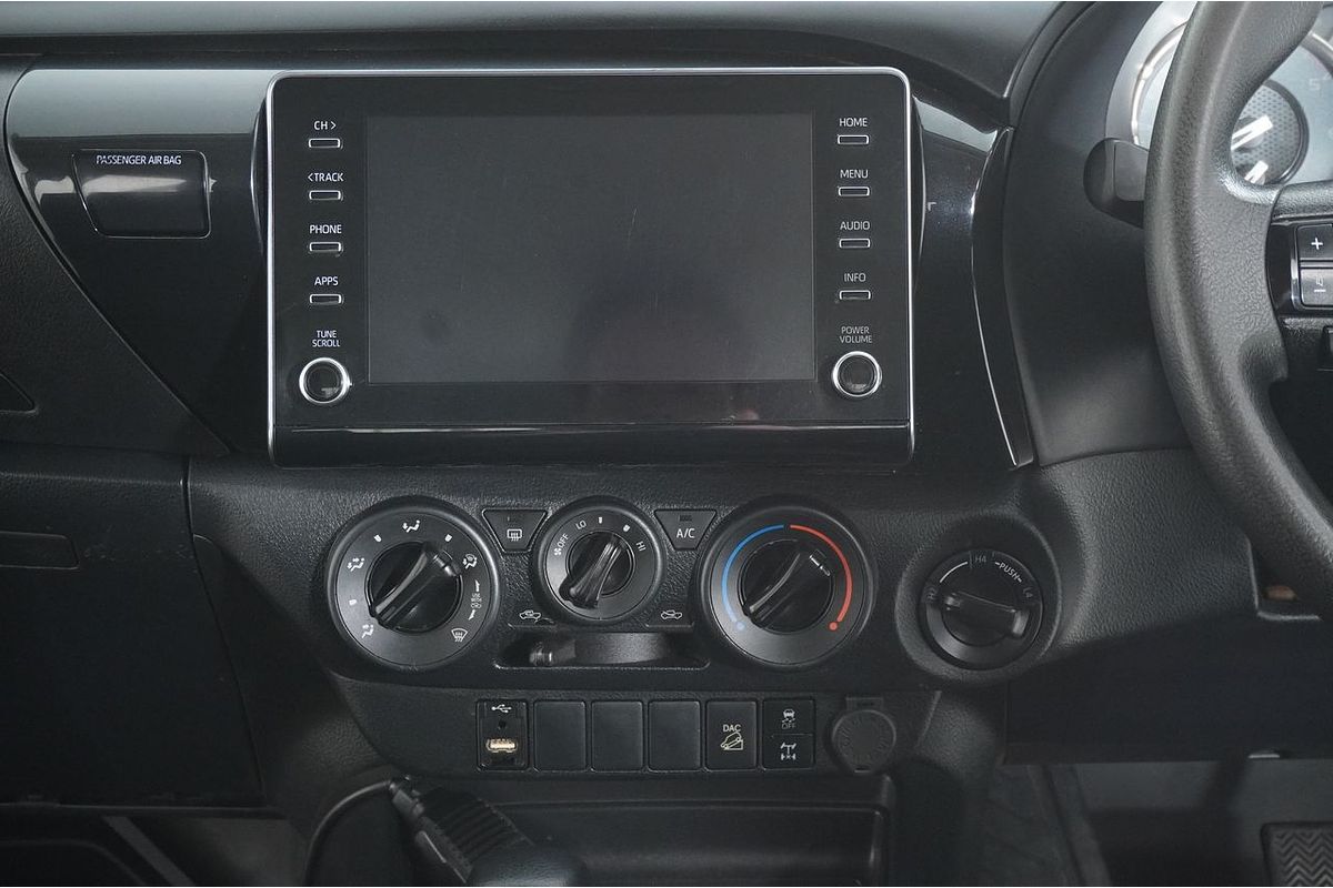 2021 Toyota HILUX SR (4x4) GUN126R FACELIFT 4X4