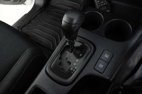 2021 Toyota HILUX SR (4x4) GUN126R FACELIFT 4X4