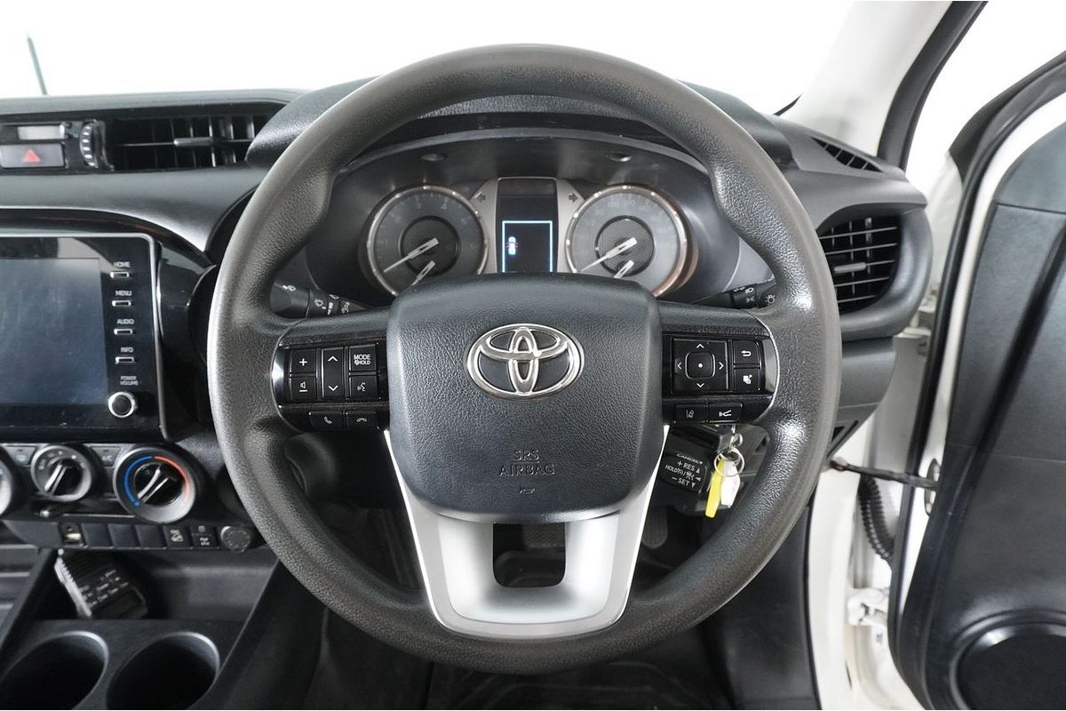 2021 Toyota HILUX SR (4x4) GUN126R FACELIFT 4X4