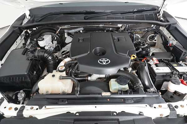2021 Toyota HILUX SR (4x4) GUN126R FACELIFT 4X4