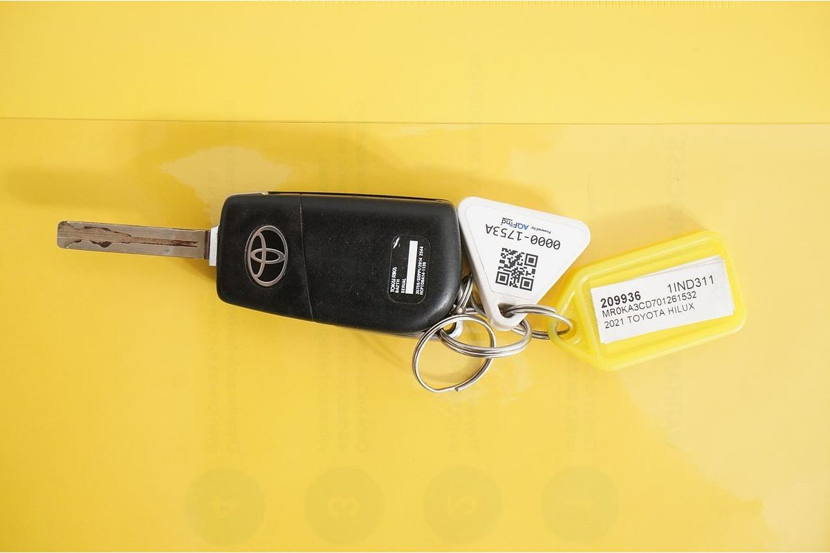 2021 Toyota HILUX SR (4x4) GUN126R FACELIFT 4X4