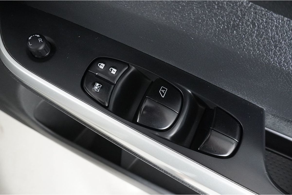 2015 Nissan NAVARA ST (4x4) NP300 D23 4X4