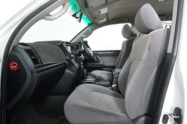 2010 Toyota LANDCRUISER GXL (4x4) UZJ200R 09 UPGRADE