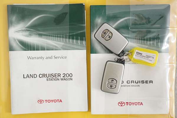 2010 Toyota LANDCRUISER GXL (4x4) UZJ200R 09 UPGRADE