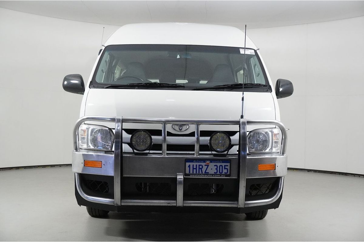 2016 Toyota Hiace Commuter KDH223R