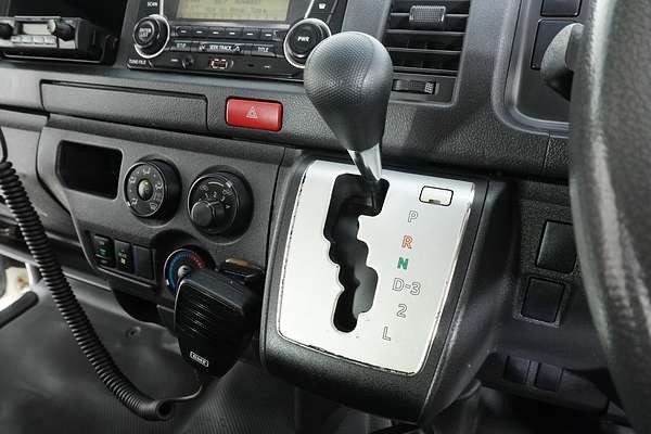 2016 Toyota Hiace Commuter KDH223R