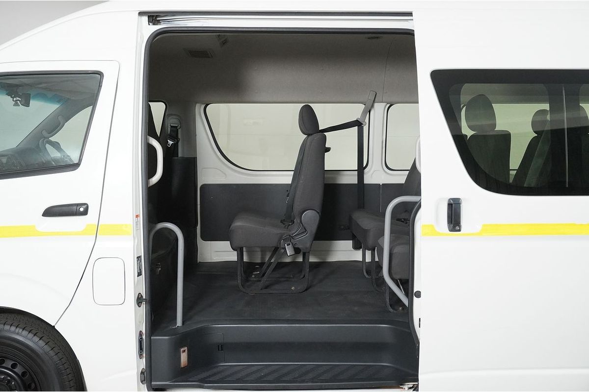 2016 Toyota Hiace Commuter KDH223R