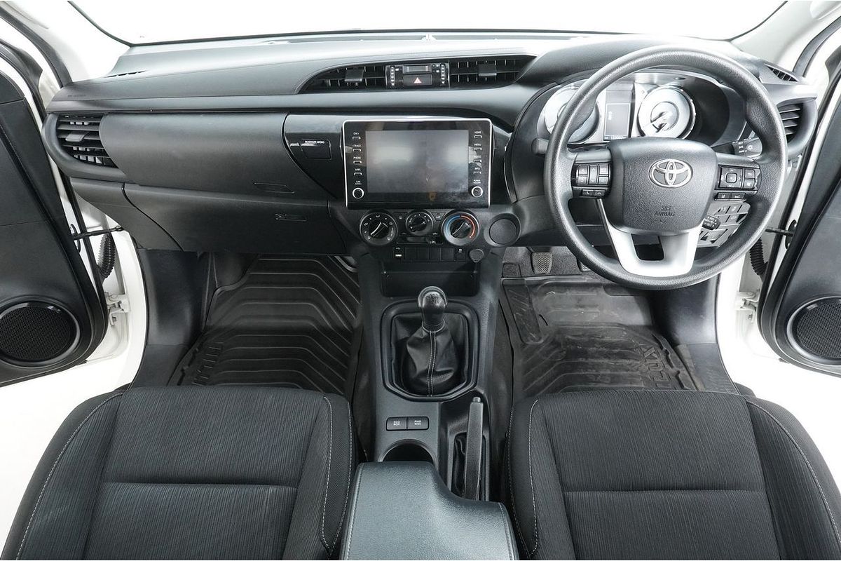 2020 Toyota HILUX SR HI-RIDER GUN136R FACELIFT REAR WHEEL DRIVE