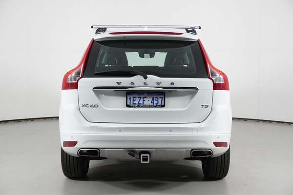 2016 Volvo XC60 T5 Luxury