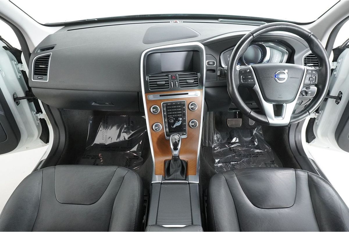 2016 Volvo XC60 T5 Luxury