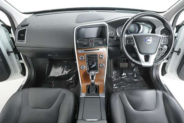2016 Volvo XC60 T5 Luxury
