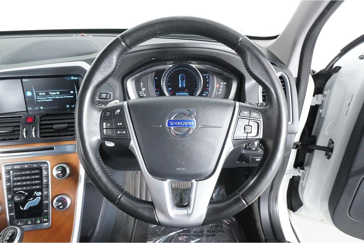 2016 Volvo XC60 T5 Luxury