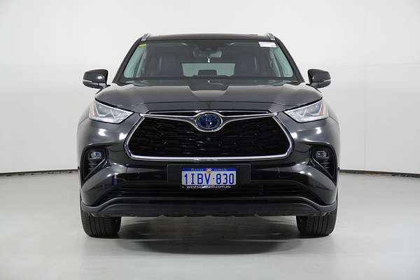2022 Toyota KLUGER GRANDE HYBRID AWD AXUH78R