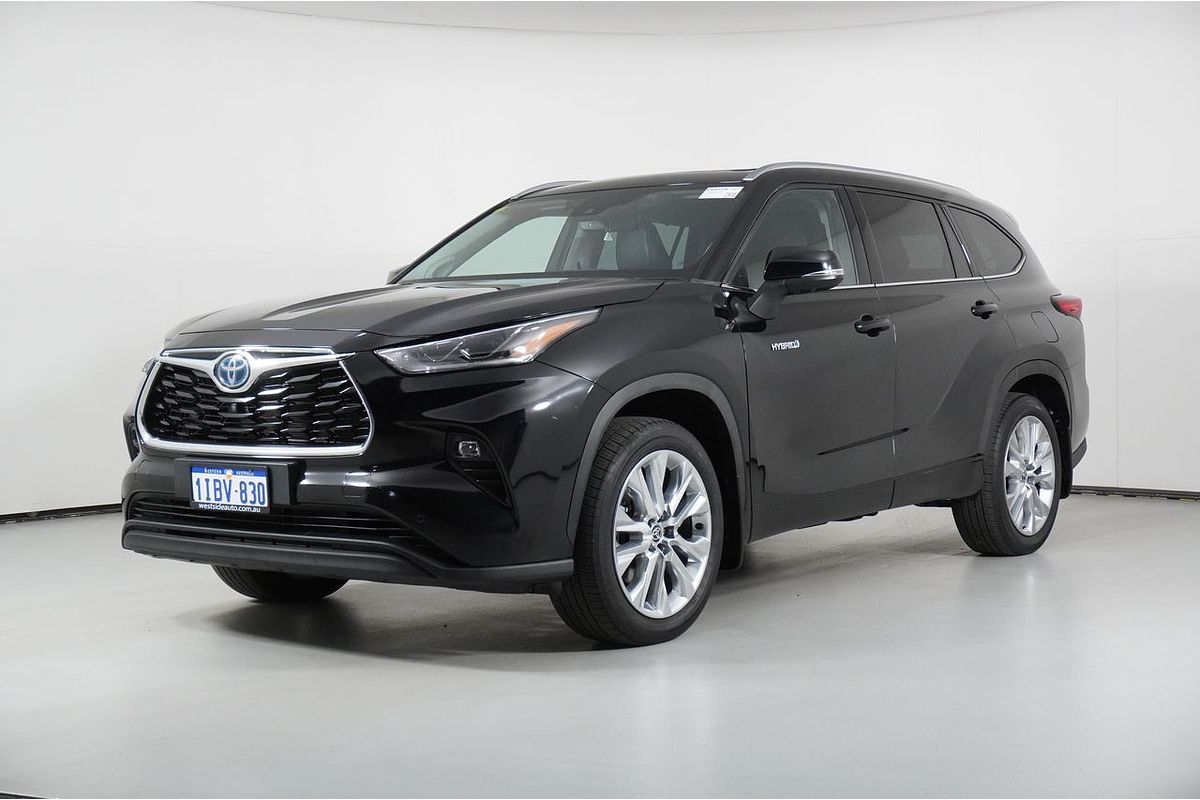 2022 Toyota KLUGER GRANDE HYBRID AWD AXUH78R