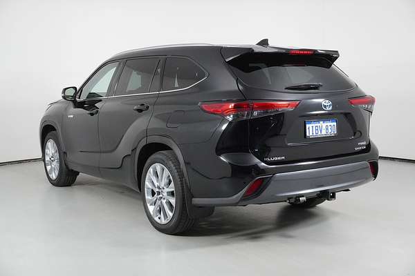 2022 Toyota KLUGER GRANDE HYBRID AWD AXUH78R