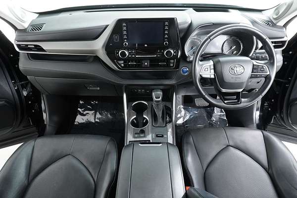 2022 Toyota KLUGER GRANDE HYBRID AWD AXUH78R