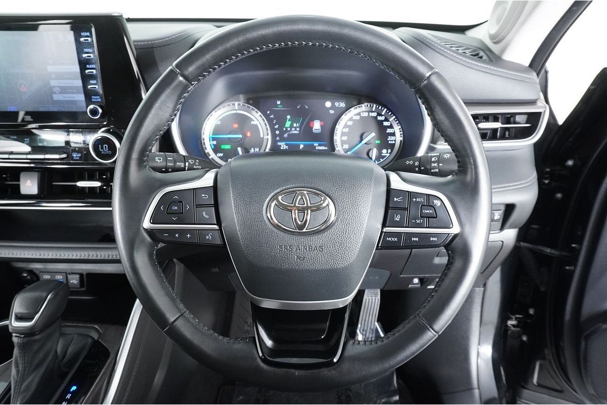 2022 Toyota KLUGER GRANDE HYBRID AWD AXUH78R