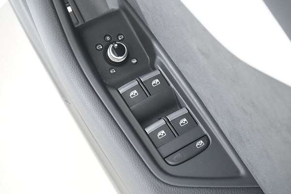 2023 Audi A4 45 TFSI QUATTRO S LINE MHEV 8W MY23