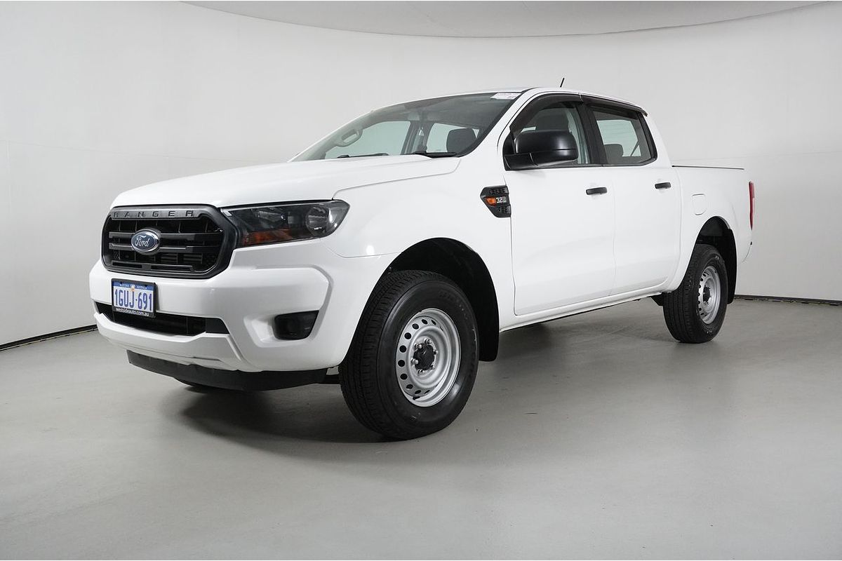 Vehicle photo 3