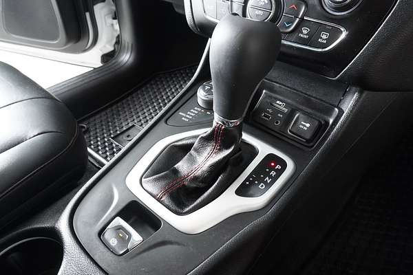 2015 Jeep CHEROKEE TRAILHAWK (4x4) KL MY15
