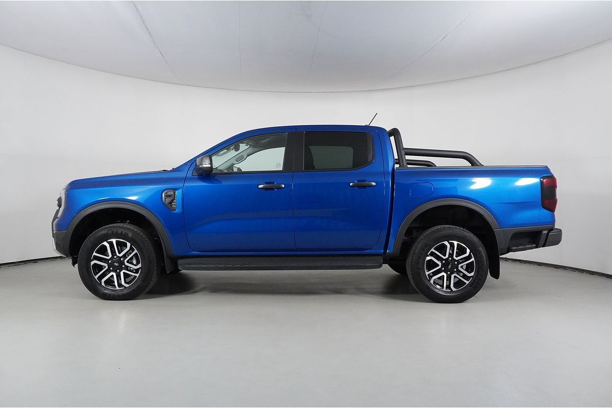 Vehicle photo 4