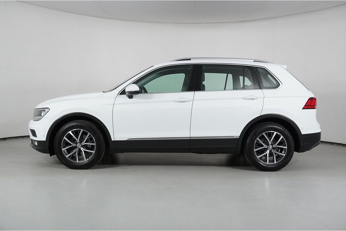 2017 Volkswagen Tiguan 110 TSI COMFORTLINE 5NA