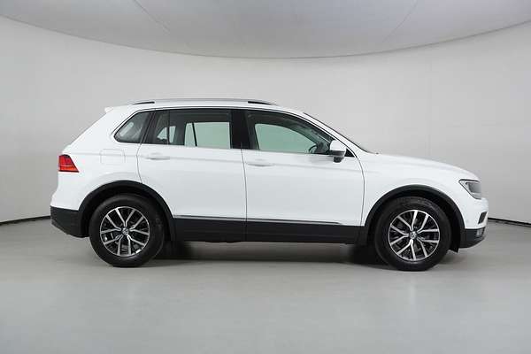 2017 Volkswagen Tiguan 110 TSI COMFORTLINE 5NA