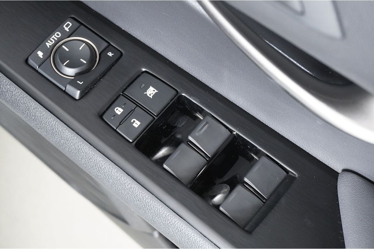 2021 Lexus UX200 F SPORT MZAA10R
