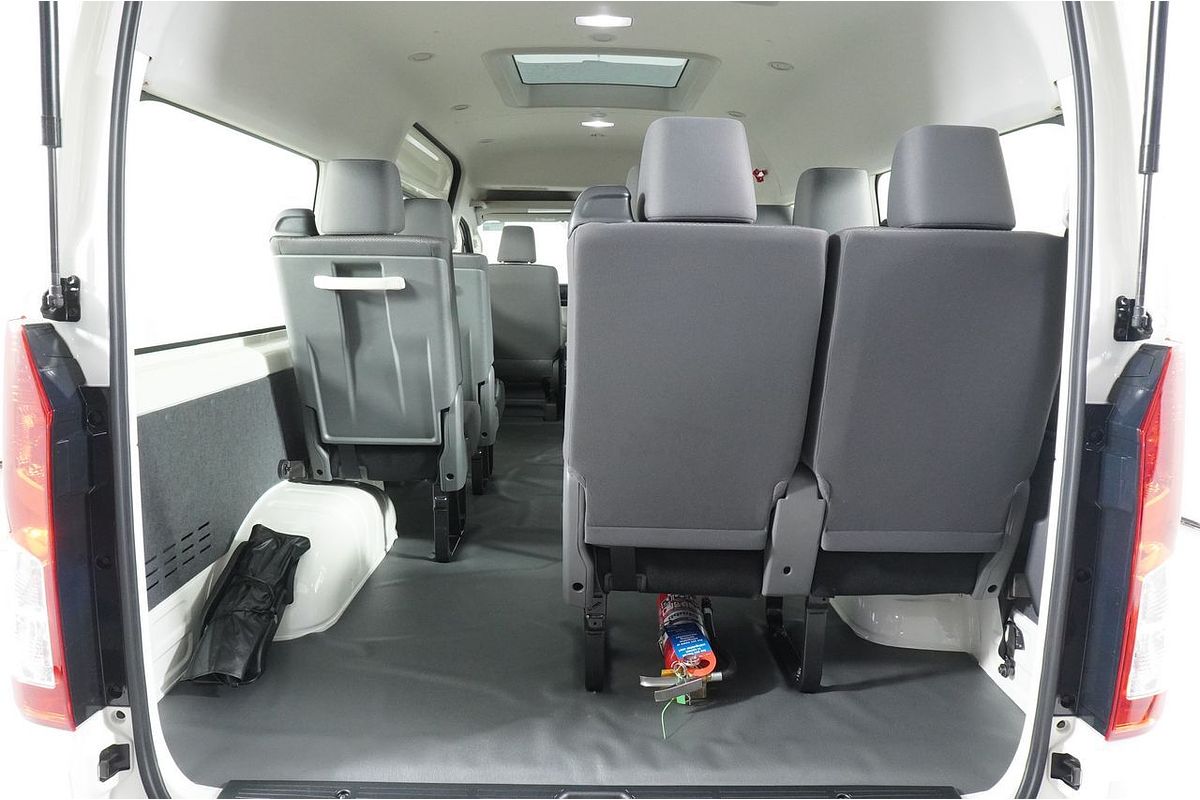 2025 Toyota Hiace SLWB COMMUTER (12 SEATS) GDH322R