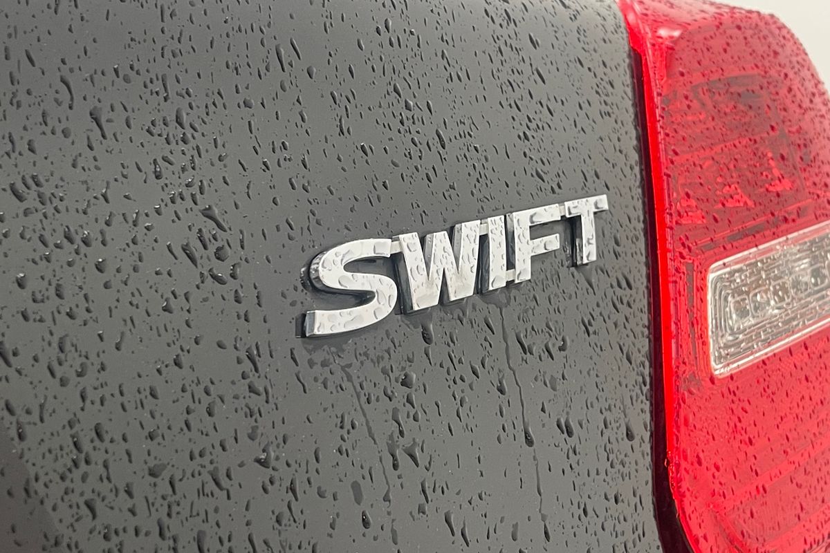 2019 Suzuki Swift GL Navigator AZ