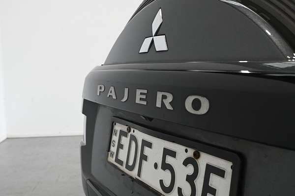 2014 Mitsubishi Pajero Exceed NW