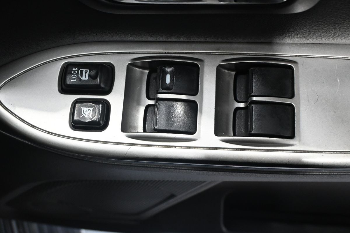 2014 Mitsubishi Pajero Exceed NW