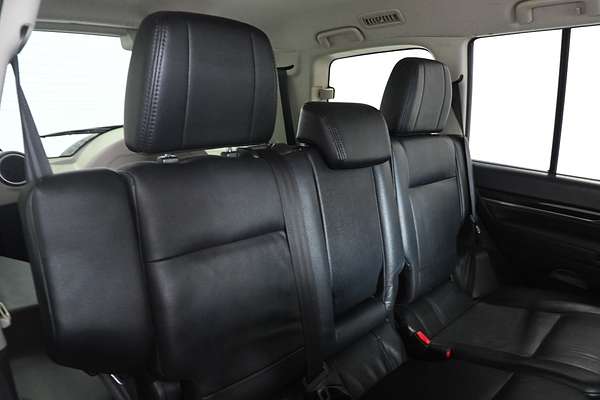 2014 Mitsubishi Pajero Exceed NW