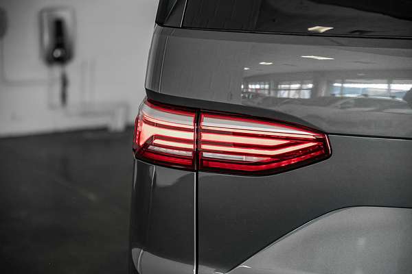 2025 Volkswagen Multivan TDI360 Life T7 SWB