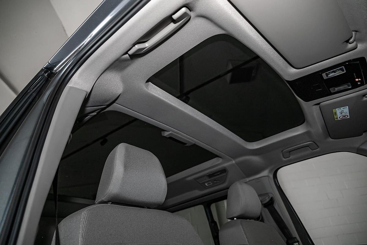 2025 Volkswagen Multivan TDI360 Life T7 SWB