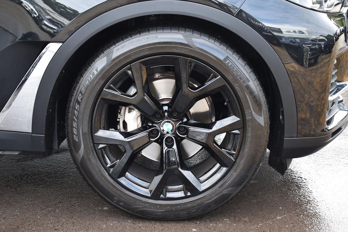 2021 BMW X7 xDrive30d G07