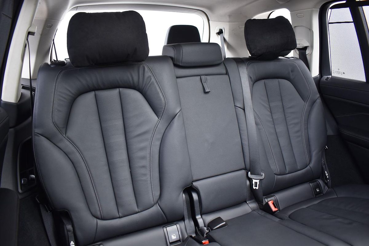 2021 BMW X7 xDrive30d G07