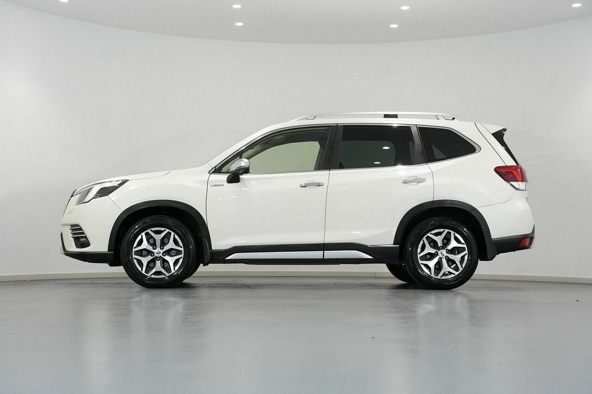 2022 Subaru Forester Hybrid L S5
