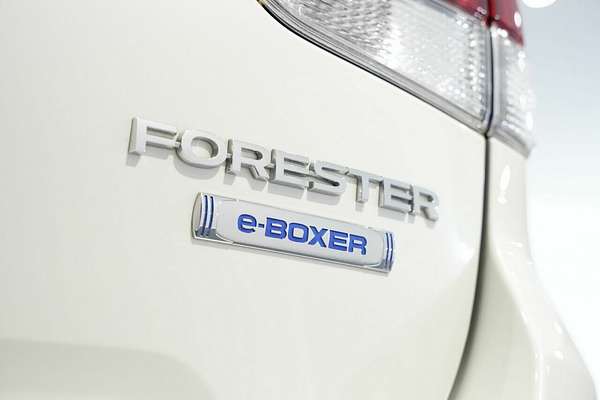 2022 Subaru Forester Hybrid L S5