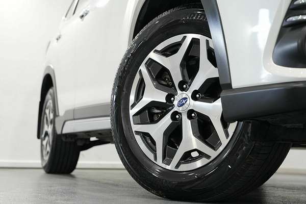 2022 Subaru Forester Hybrid L S5