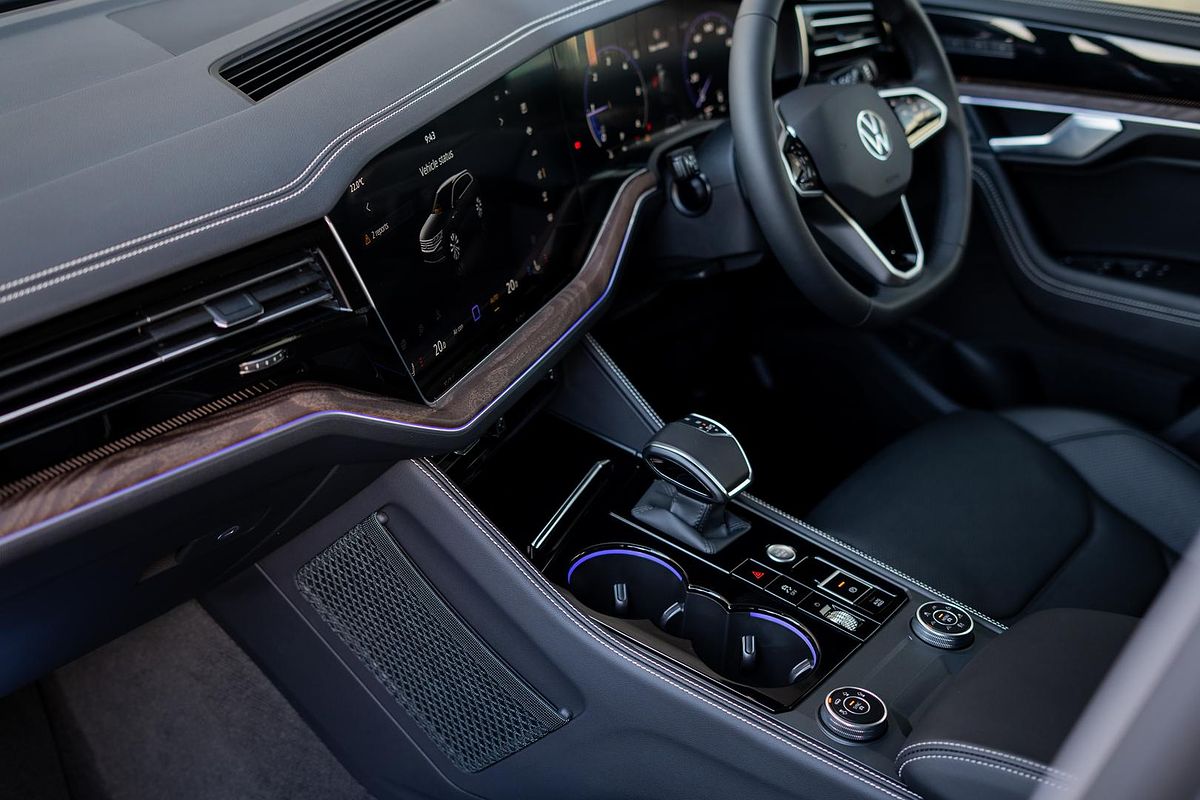 2024 Volkswagen Touareg 210TDI Elegance RC